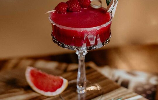 How to Plan an Event Bar With Professional Bartenders