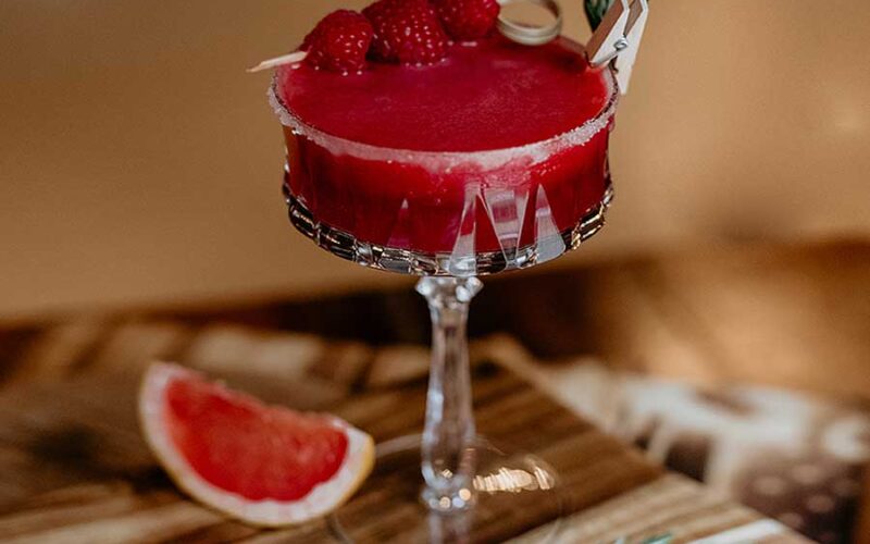 How to Plan an Event Bar With Professional Bartenders